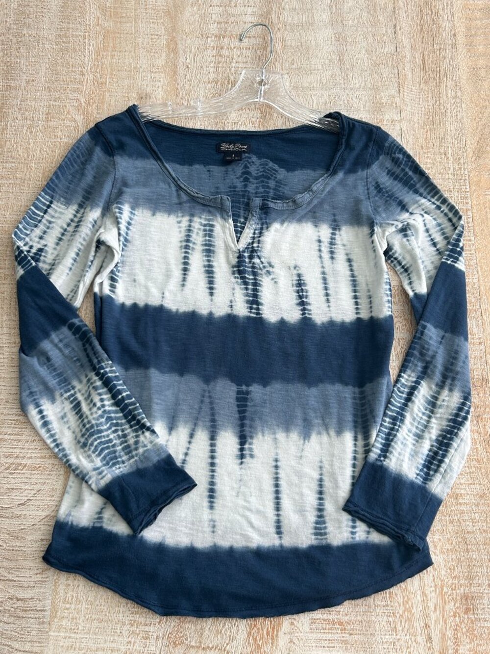 Lucky Brand Tie Dye Long Sleeve T-Shirt Blue/White Split Neck Raw Seams Small